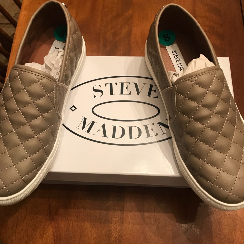 🆕Neutral Taupe Steve Maddens❤️